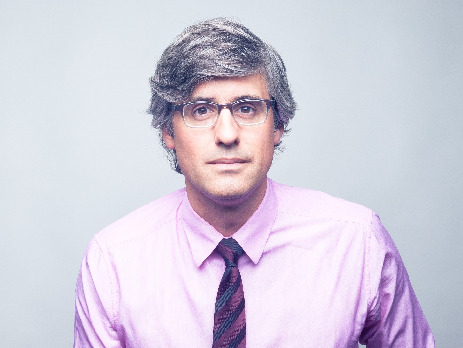 Mo Rocca portrait from the Innovation Nation program context